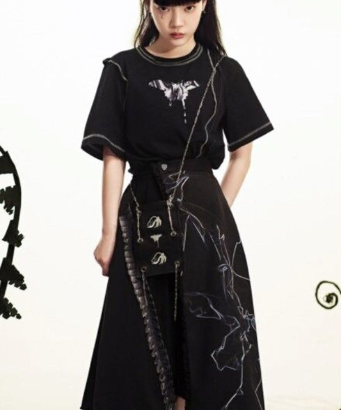 Line Drawing Printed Skirt